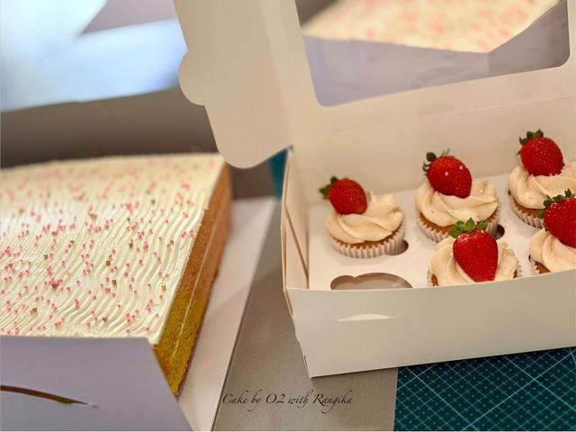 Custom celebration cake by Rangika