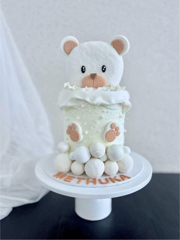 Custom birthday cake by Cake by O2, Colombo