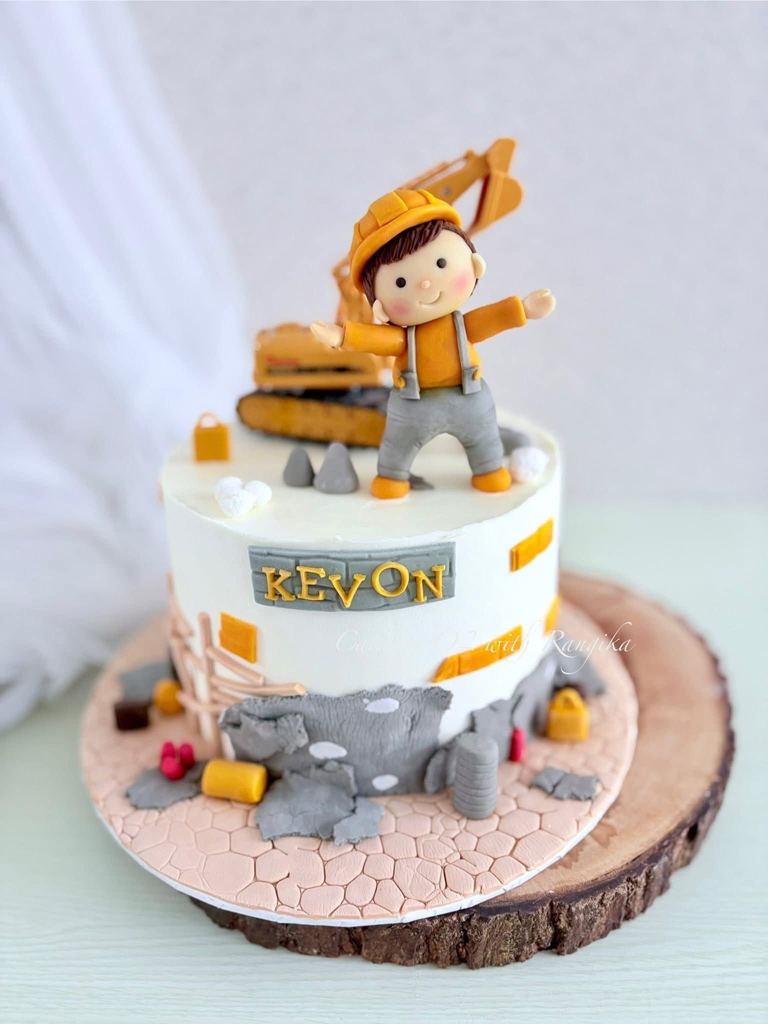 Custom birthday cake by Cake by O2, Colombo