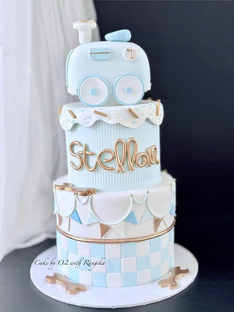 Custom birthday cake by Cake by O2, Colombo
