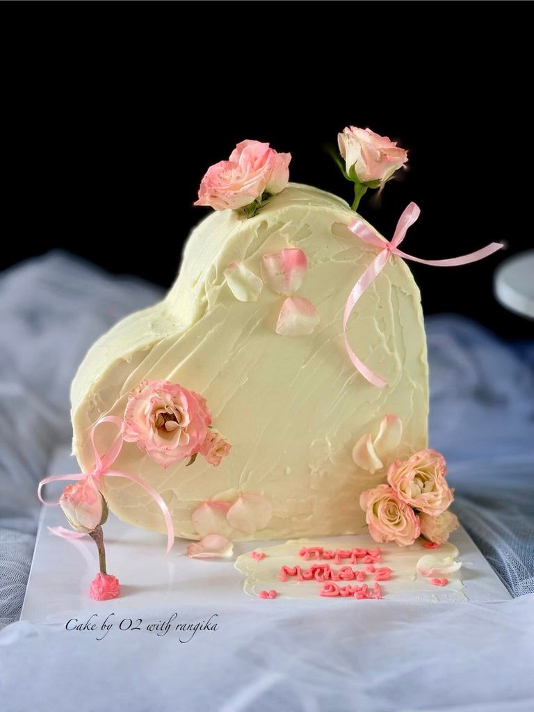 Custom celebration cake by Cake by O2, Colombo
