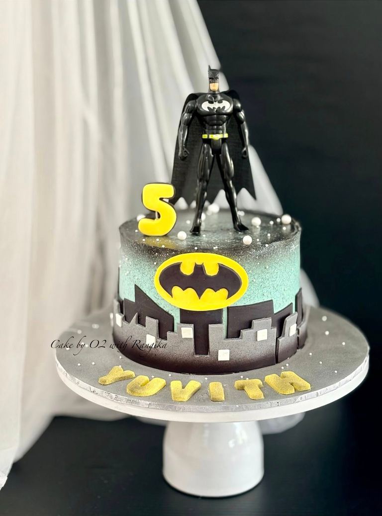 Custom birthday cake by Cake by O2, Colombo